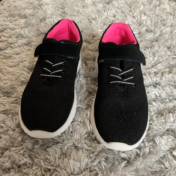 Joe Fresh (Girls) Size 4 Black Sneakers - New Never Worn (NWOT) - Picture 1 of 5